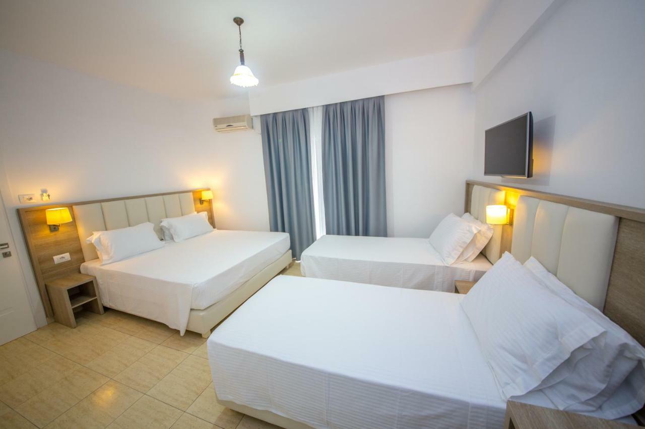 Hotel Alina Sarandë Exterior foto