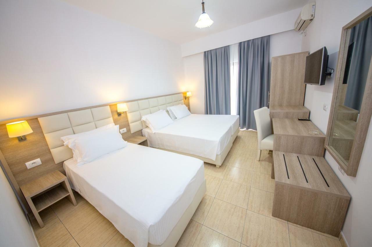 Hotel Alina Sarandë Exterior foto
